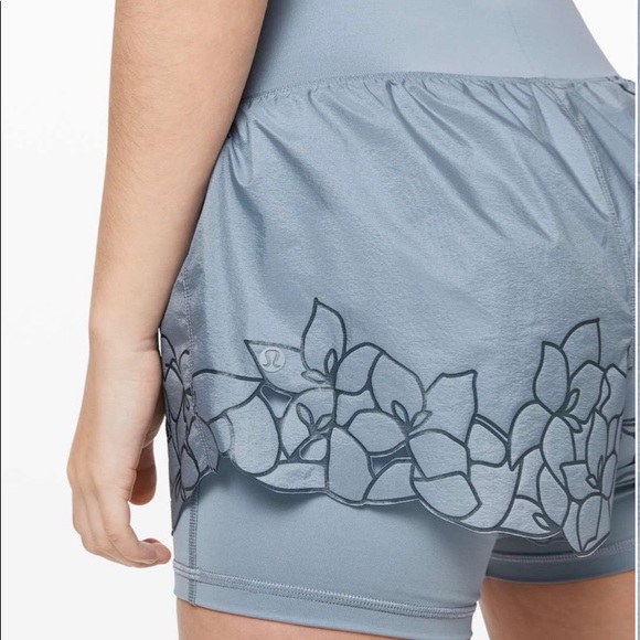 Lulu Shorts - Picture 4 of 7